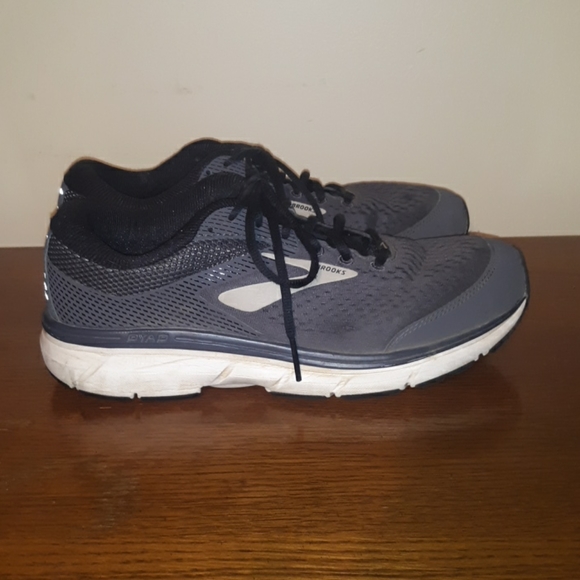 Brooks Dyad Shoes - Picture 3 of 8
